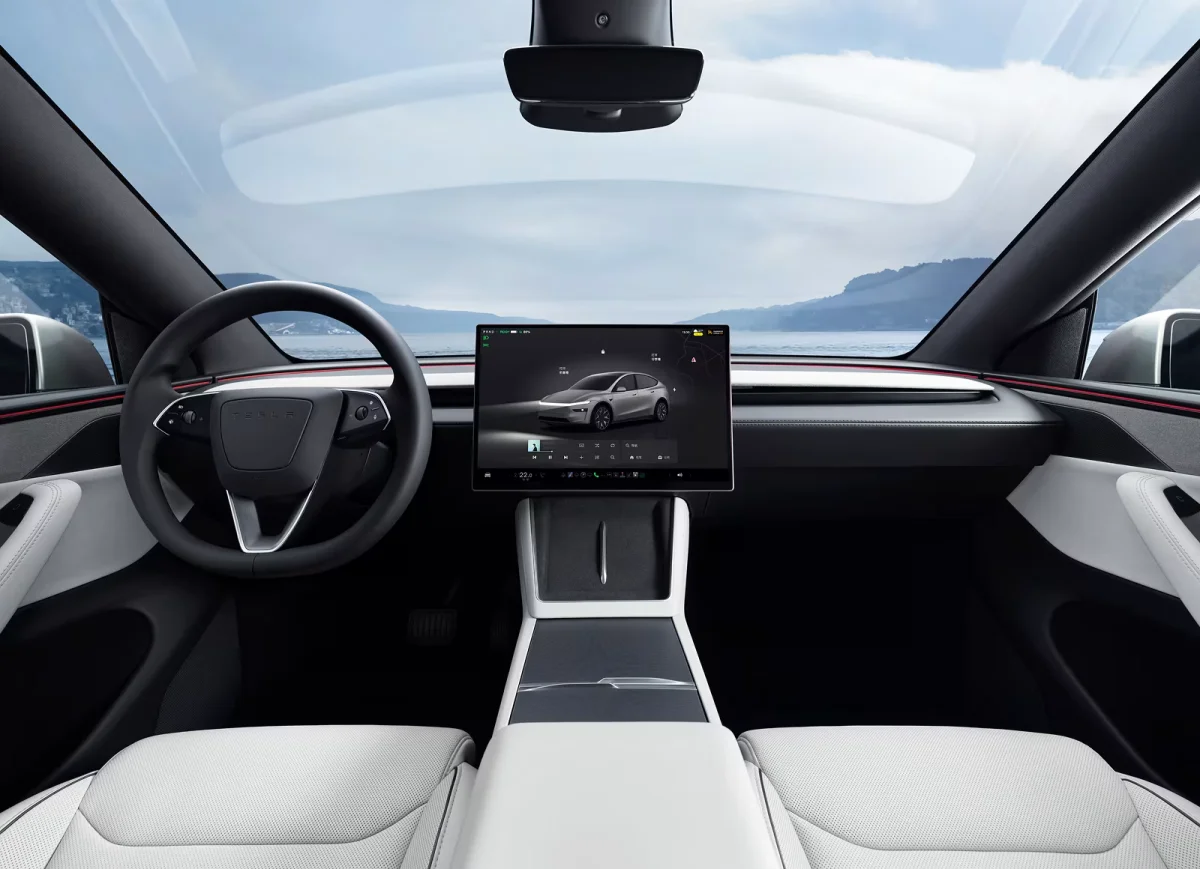 Tesla est accusé de publicité mensongère sur son FSD