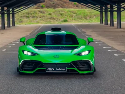 Après 185 kilomètres, sa Mercedes AMG lui coûte 38.000 euros de réparations
