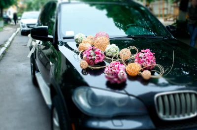 Doubs : Il loue une BMW pour un mariage... mais il conduit sans permis et sous stupéfiants