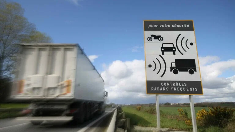 10 000 radars en 2031 : le projet vertigineux de l'État