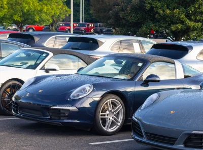 Loire-Atlantique : Un centre médical organise des tours en supercars pour financer les sorties de ses résidents