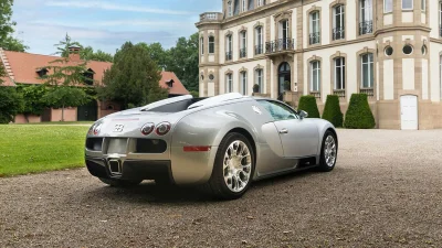 Pour réparer sa Bugatti Veyron, il découvre qu’une pièce à 2 € peut remplacer un élément facturé 13 000 €*