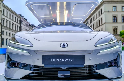 Chine : Il change la batterie de sa Denza Z9 GT BYD et n'en a que pour 10.000 euros