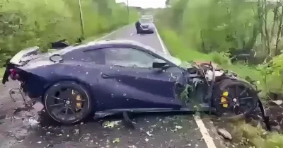 Écosse : Cette Ferrari 812 Competizione a été complètement détruite après un violent accident