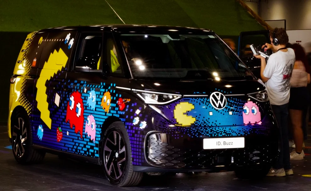 Volkswagen célèbre le 46e anniversaire de Pac-Man avec une version unique de l'ID. Buzz