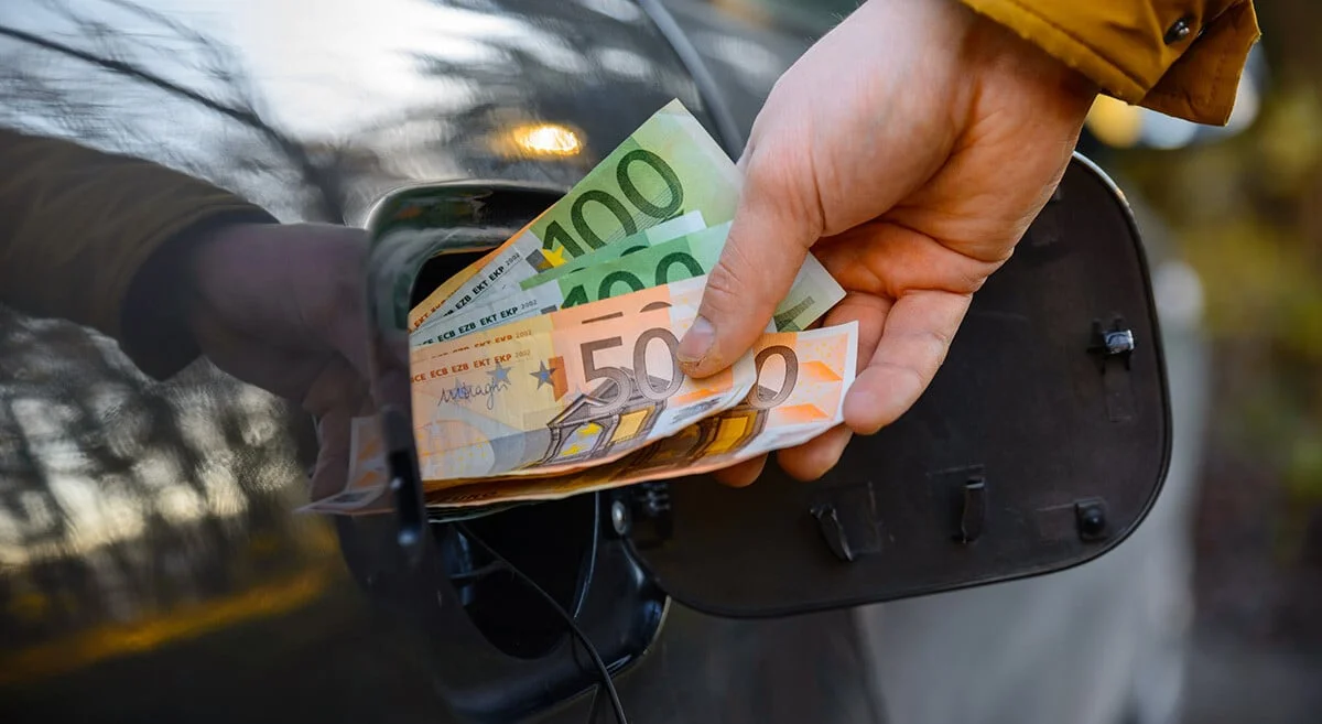 Aide au carburant : comment en profiter quand on est grand rouleur ?