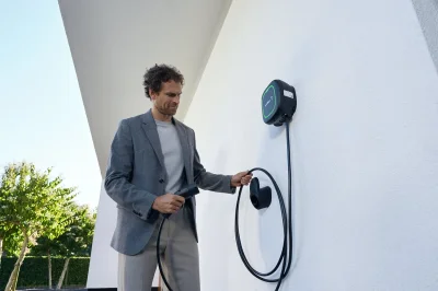 Voiture électrique : ces élus demandent une baisse de la fiscalité sur l'électricité