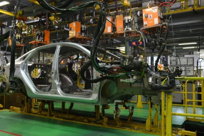 Alerte rouge chez les équipementiers : la pression chinoise menace des milliers d'emplois en Europe
