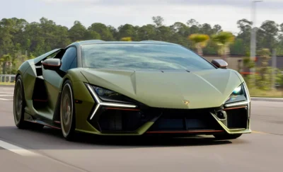 Cette Lamborghini Revuelto 2025 Verde Gea Matt vient d'être vendue 625.000 euros