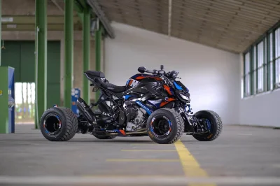 BMW M 1000 R quad : difficile de croire qu’un permis B suffit pour conduire cet engin
