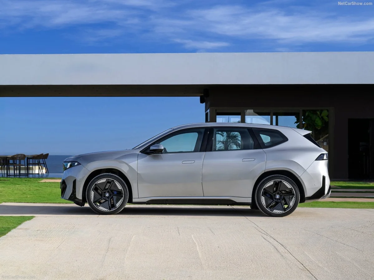 Un point de bascule important : le BMW iX3 est officiellement moins cher que le X3 thermique