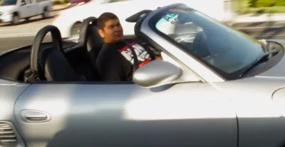 Californie : On lui offre un Iphone, il s'en sert pour réaliser 14 transactions sur Craiglist et s'offrir un Porsche Boxster S