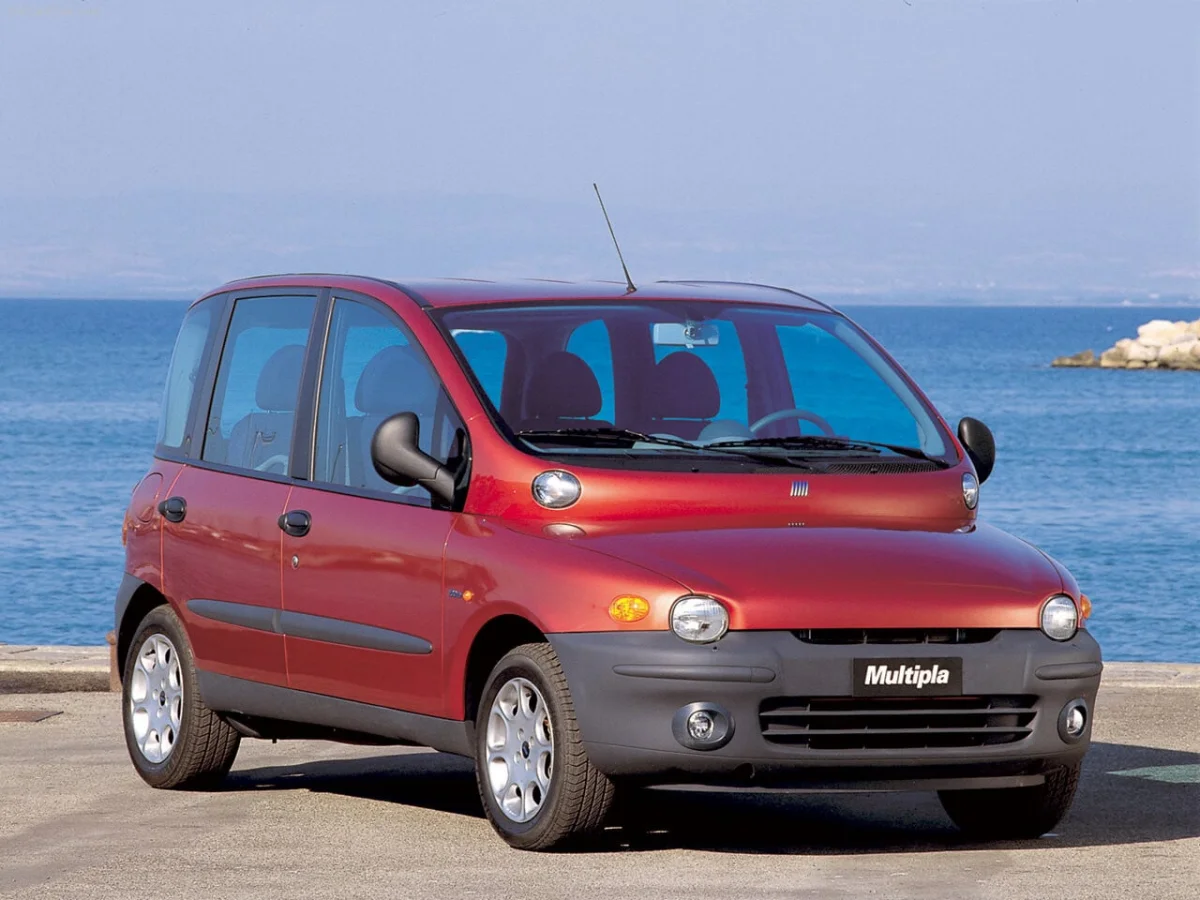 Fiat Multipla : la voiture la plus moquée du monde était-elle en réalité géniale ?