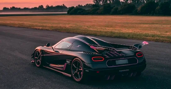 Cette Koenigsegg One:1 sera vendue aux enchères à un prix autour de 8,5 millions d'euros