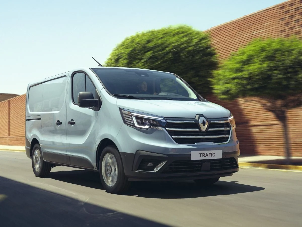 Panama crée la surprise avec un premier van sur base Renault Trafic
