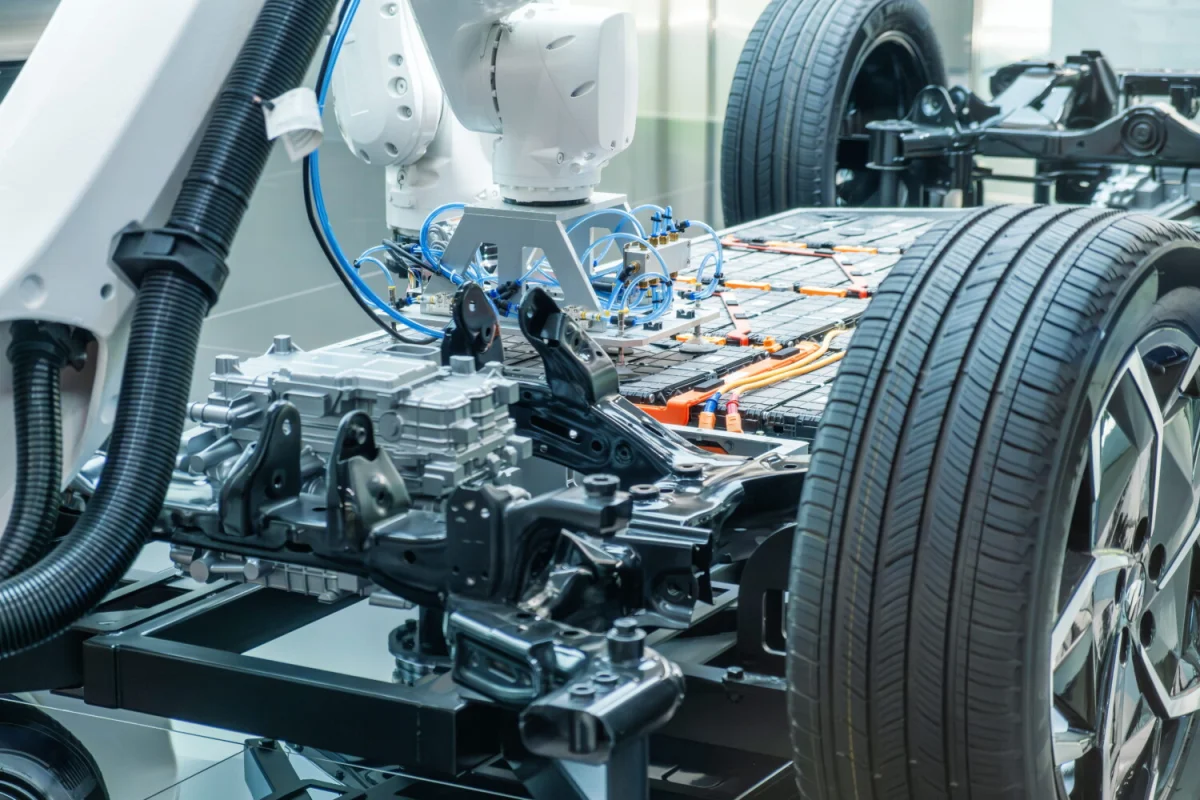 CATL affirme pouvoir rapprocher la batterie électrique de l'essence : une annonce qui pourrait tout changer
