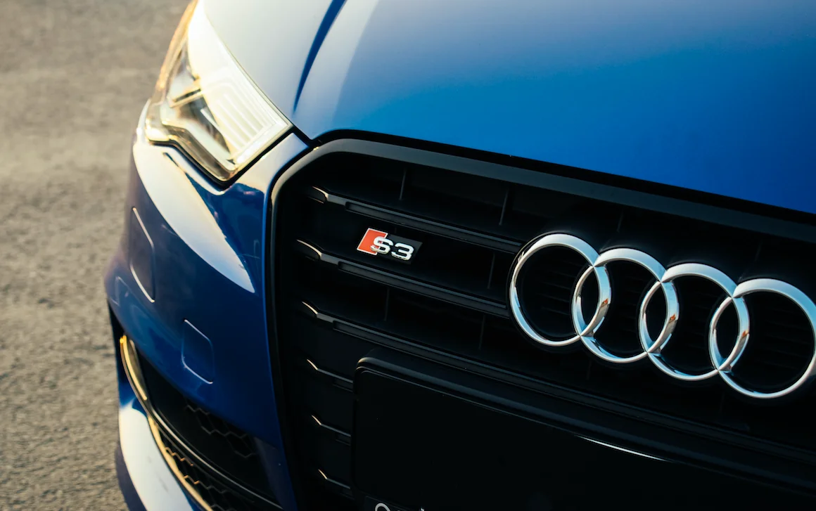 Espagne : Il vend son Audi S3 sur Internet et ne touche jamais l'argent, son client le nargue en vidéo à 260 km/h