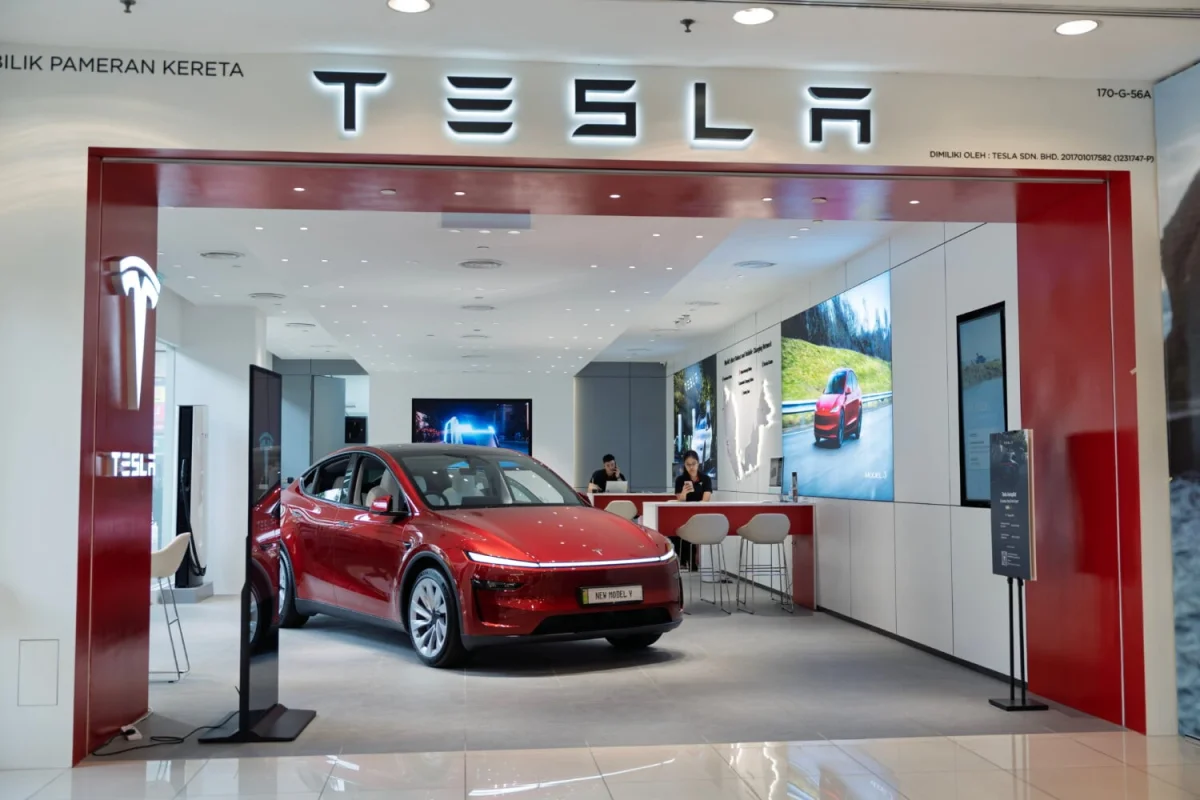Malgré sa diversification, Tesla produira des voitures pendant encore longtemps, selon ce cadre de la marque