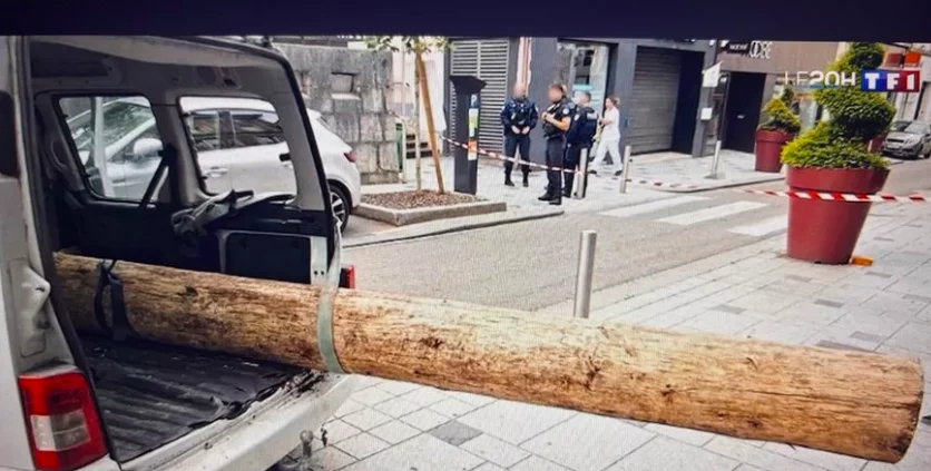 Ain : Pour braquer une bijouterie à la voiture-bélier, ils placent un tronc dans le coffre