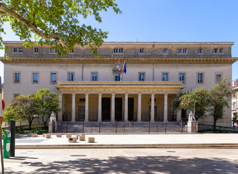 Aix : Il met la carte grise au nom de son enfant de 9 ans, elle se retrouve endettée suite à de nombreuses amendes