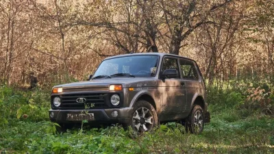 On a du mal à y croire : le Lada Niva reçoit enfin... un airbag !