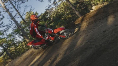 Ducati Desmo450 EDS : la 450 enduro prête à bousculer KTM dès 2026 ?