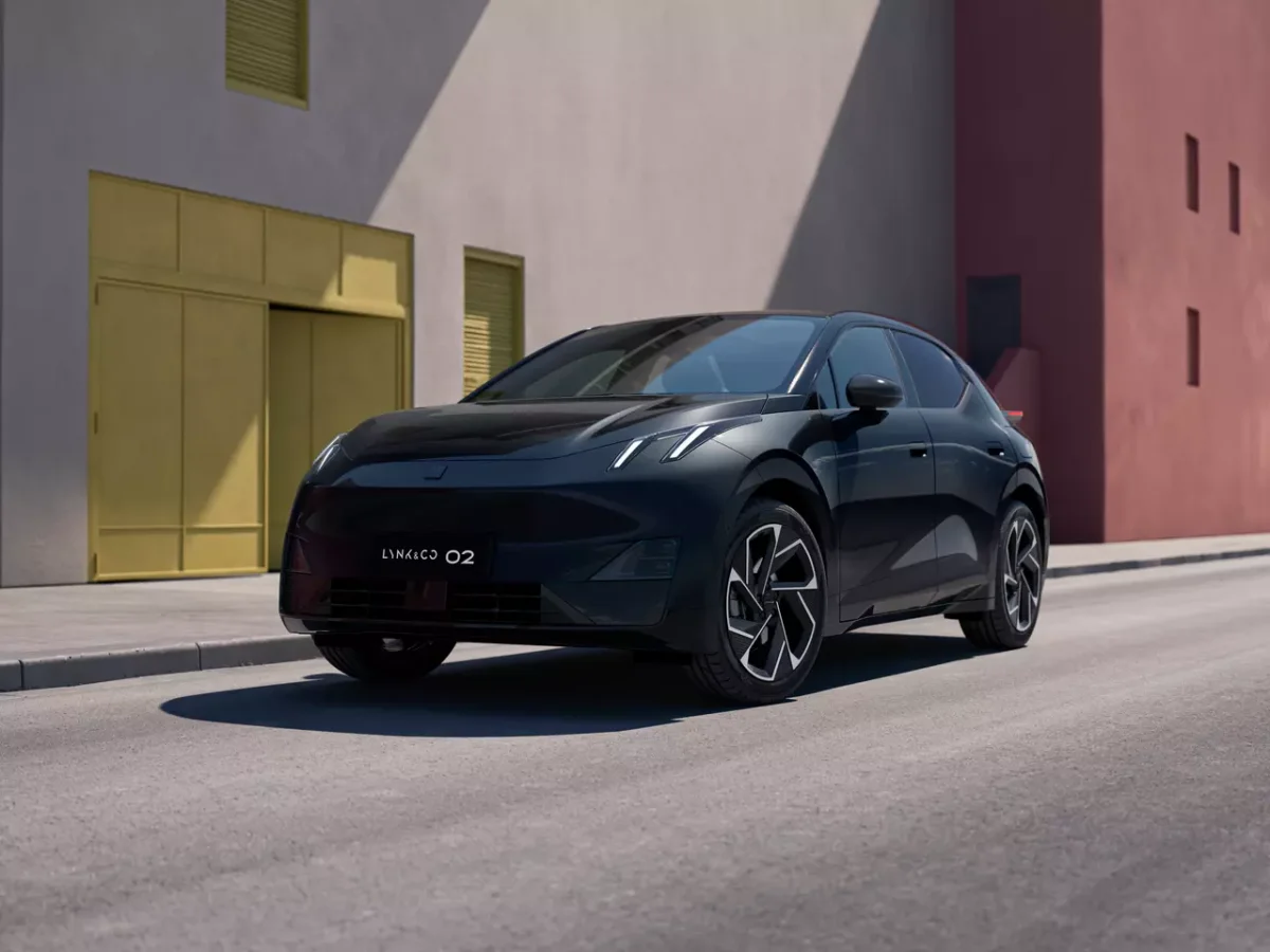 Lynk & Co 02 : le SUV électrique se met déjà à jour