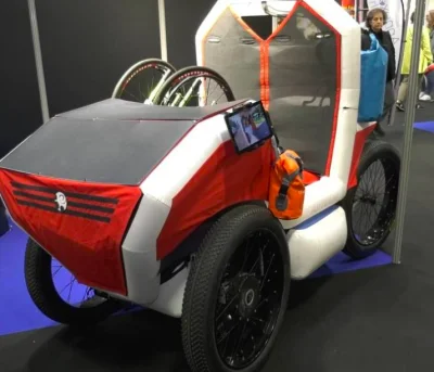 Avec cette voiture gonflable et électrique française, plus besoin de parking