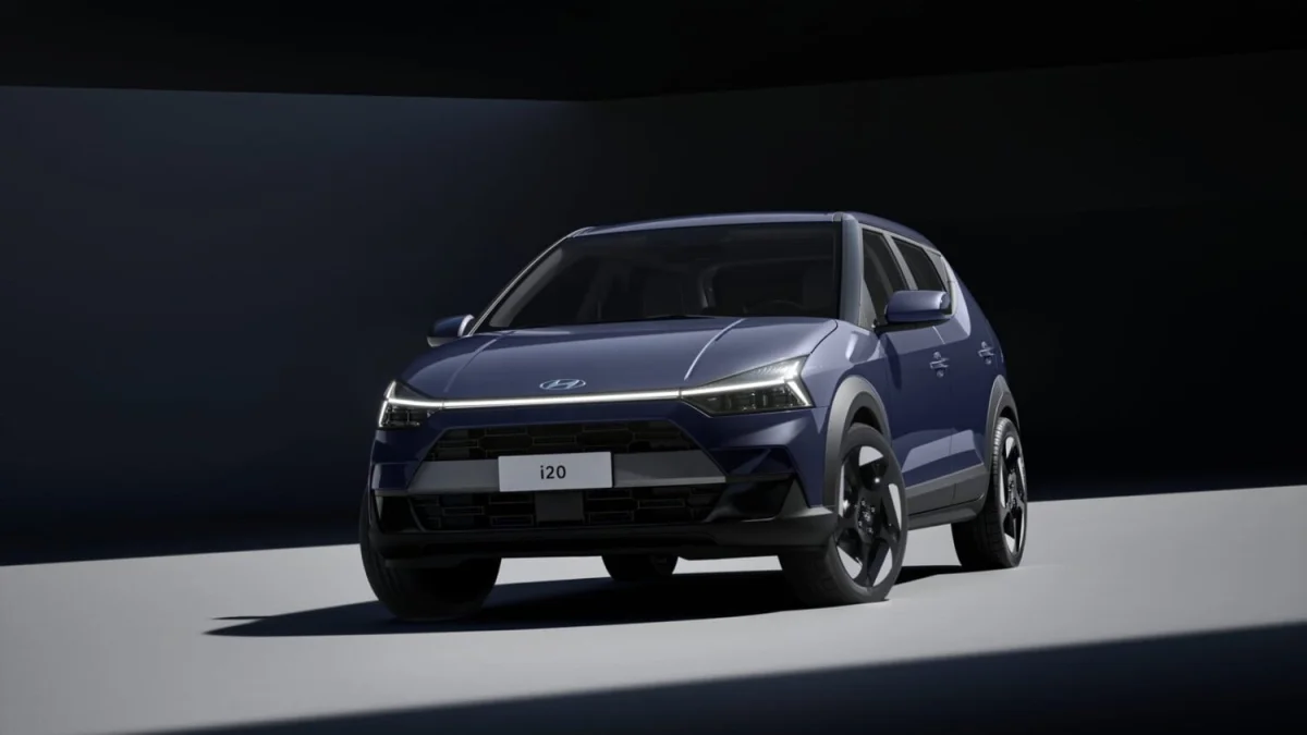 Hyundai i20 : la nouvelle génération change d'approche et n'a plus grand-chose à voir avec une citadine