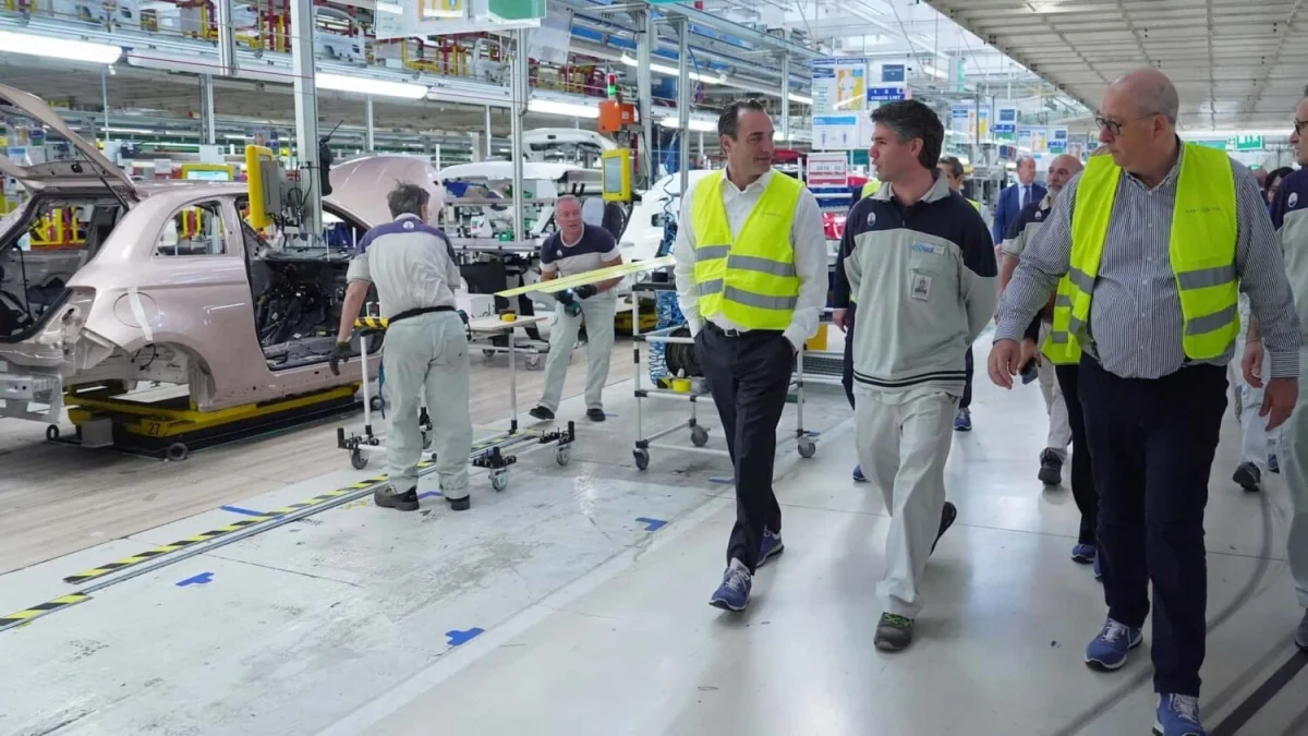 Stellantis promet de nouveaux investissements dans ce pays malgré les doutes