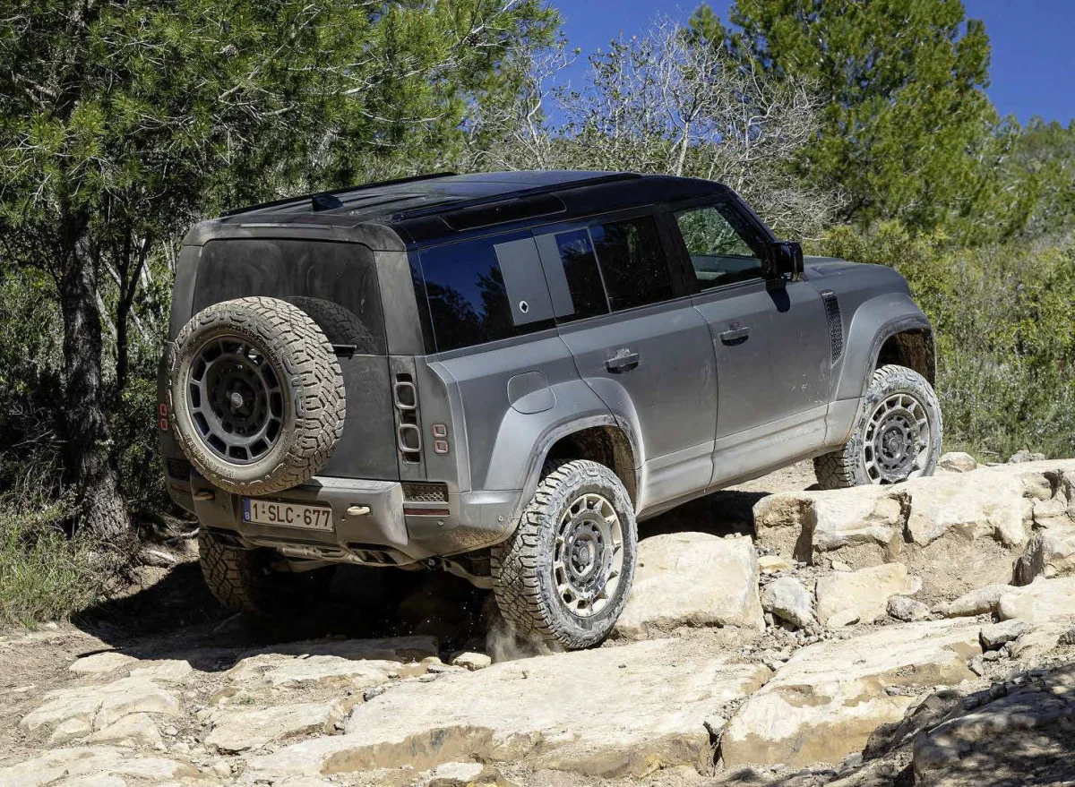Land Rover : le Defender américain sera fabriqué avec Stellantis