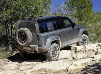 Land Rover : le Defender américain sera fabriqué avec Stellantis