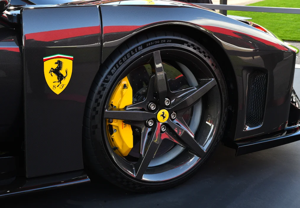 République tchèque : La 1re Ferrari F80 fait son arrivée dans le pays, dans une couleur spéciale
