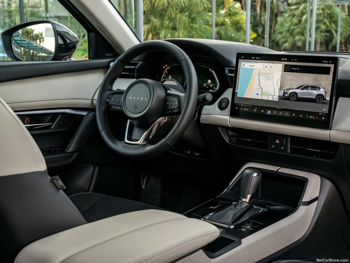 Mazda cède enfin au tactile (et essaie de nous faire croire que c’est pour notre sécurité)