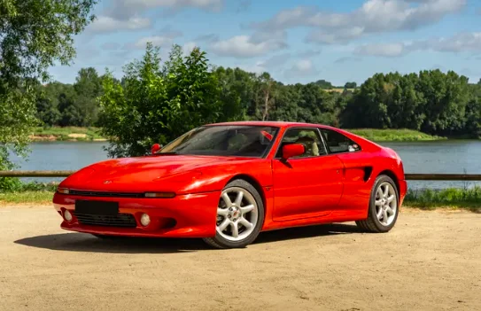 Sarthe : Cette Venturi 300 Atlantique Made in France sera vendue aux enchères entre 110.000 et 300.000 euros