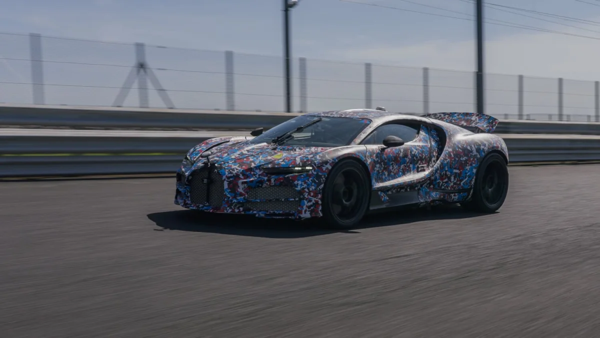 Pourquoi la Bugatti Tourbillon utilise des pneus... d’avion ?