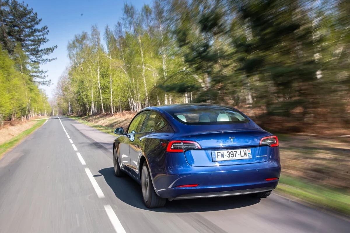 FSD Tesla : pourquoi la Suède refuse et ce que ça change pour toute l'Europe