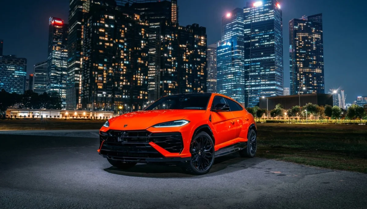 Lamborghini commence à teaser son futur Urus de 900 chevaux