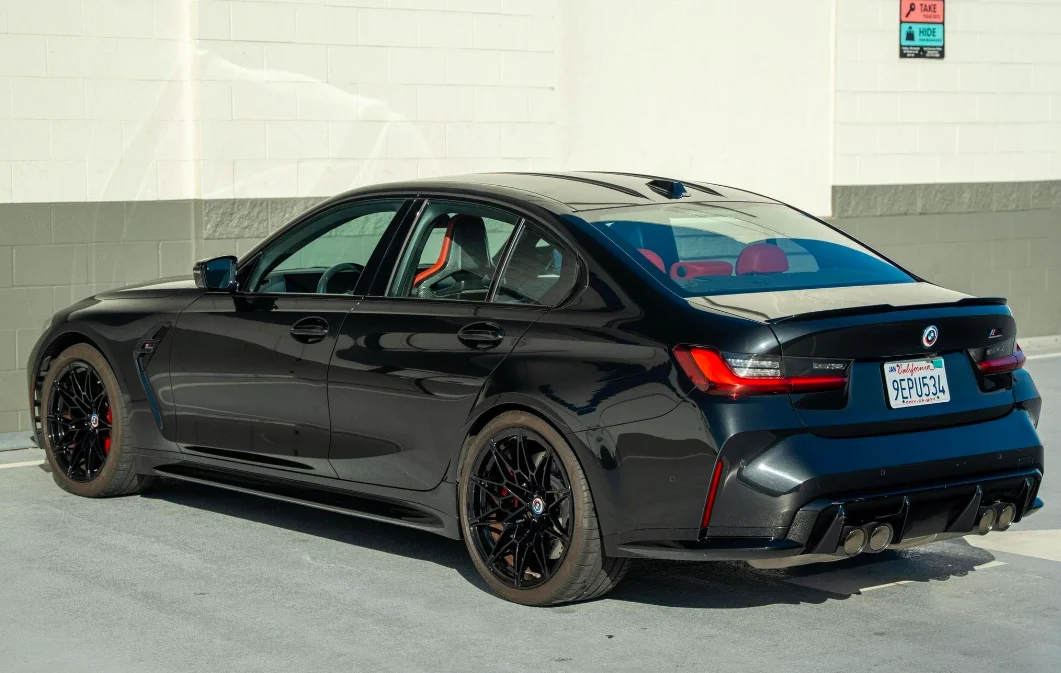 Il achète une BMW M3 74.400 euros en 2023 et la revend pour 64.800 euros trois ans plus tard