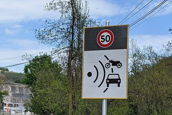 Cette route française change de limitation tous les 1,3 km : le piège qui coûte des millions d'euros aux automobilistes