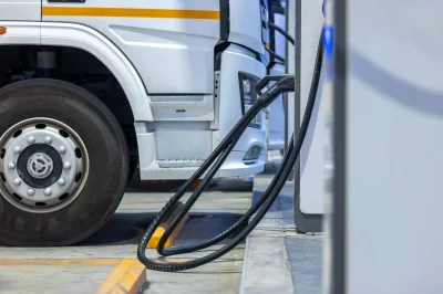 Les camions électriques pourraient bientôt faire le plein presque aussi vite qu'un diesel