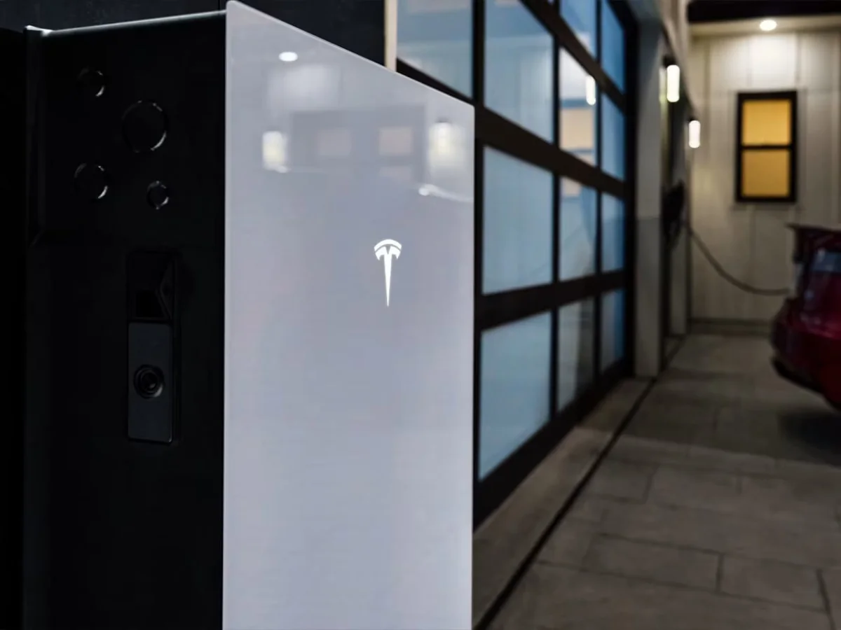 Vol de batteries Tesla : une Gigafactory mise à mal par des voleurs organisés