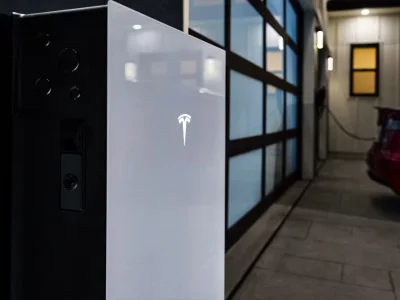 Vol de batteries Tesla : une Gigafactory mise à mal par des voleurs organisés