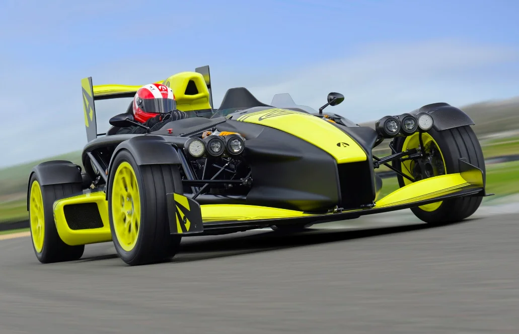 Elle coûte la moitié de son prix mais l'Ariel Atom 4RR vient de battre le record de piste de la Porsche 911 GT2 RS préparée par Manthey
