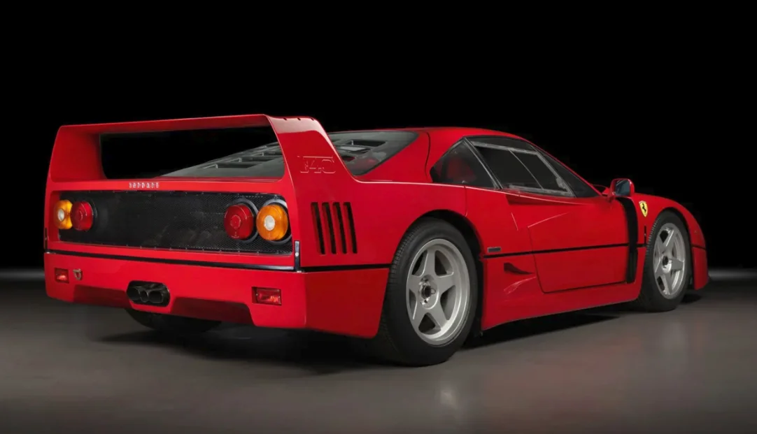 Cette Ferrari F40 de 1990 reçoit un moteur entièrement refait et développe désormais plus de 500 chevaux