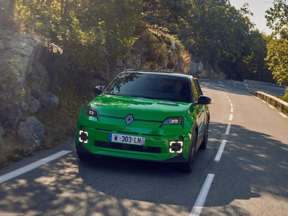 Pour la première fois, la voiture électrique franchit un cap qui pourrait tout changer en France