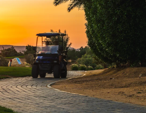 Albi : En voiturette de golf, ivre en pleine nuit, sa virée se termine lorsqu'il croise la police