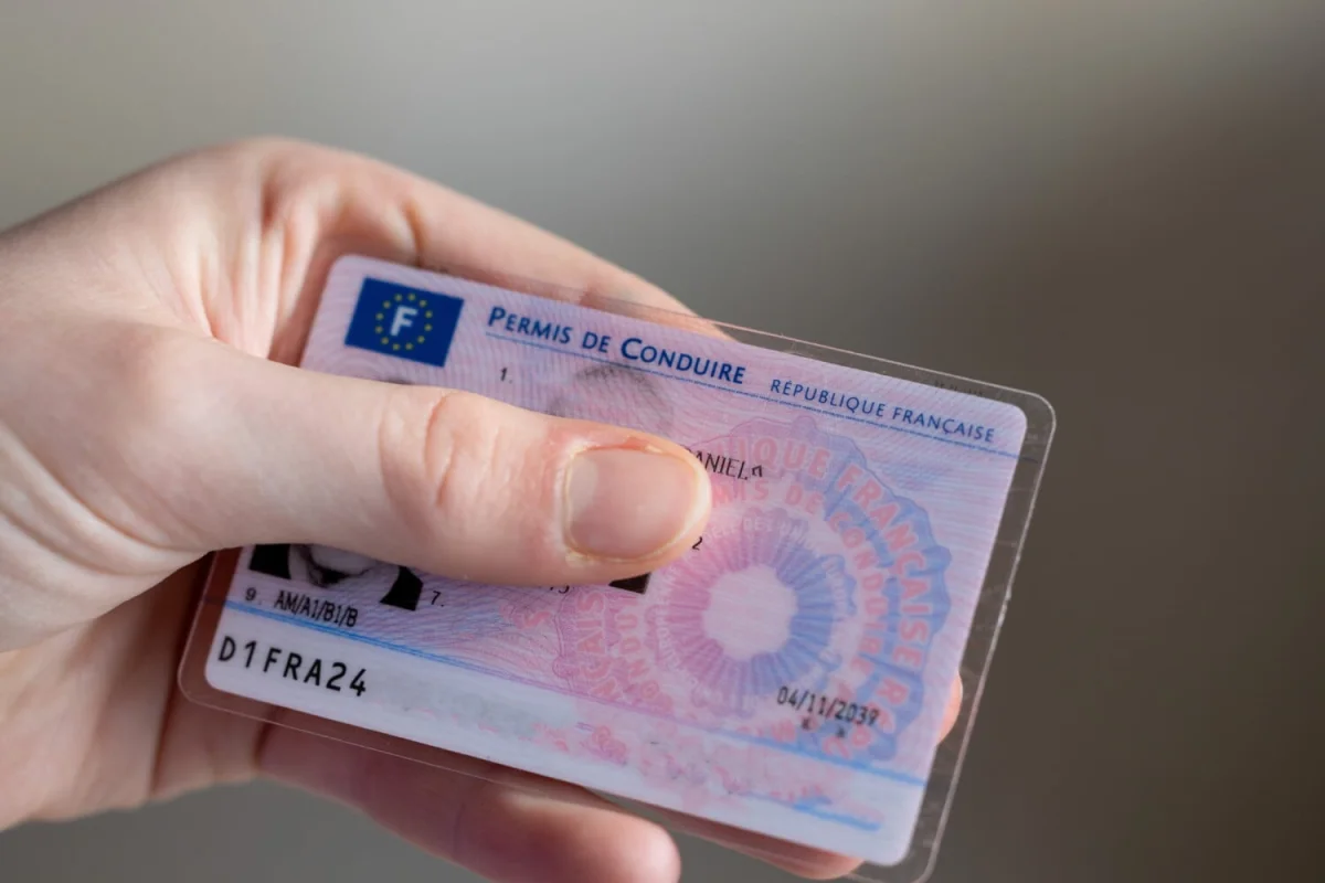 Combien d'automobilistes ont encore tous leurs points sur leur permis de conduire ?