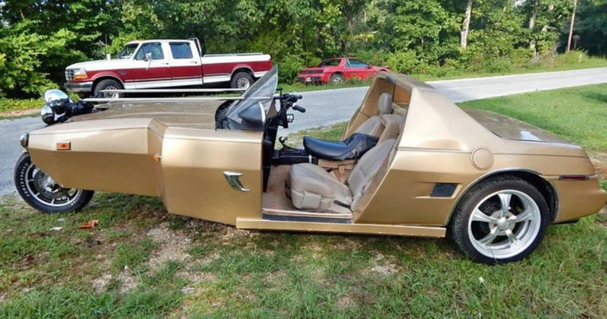 Cette Pontiac Fiero ressemble à une voiture coupée en deux