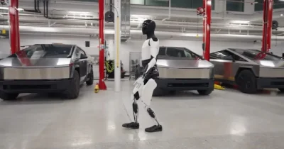 Tesla promet une voiture toutes les 5 secondes, mais la réalité est plus complexe